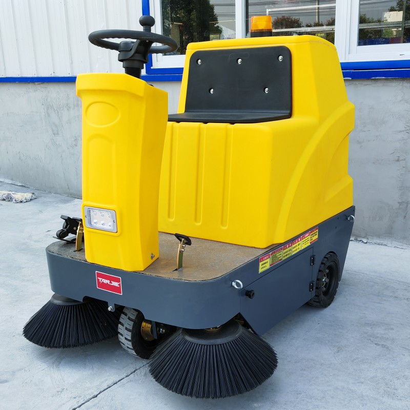 常州坦洁驾驶式扫地机S1280