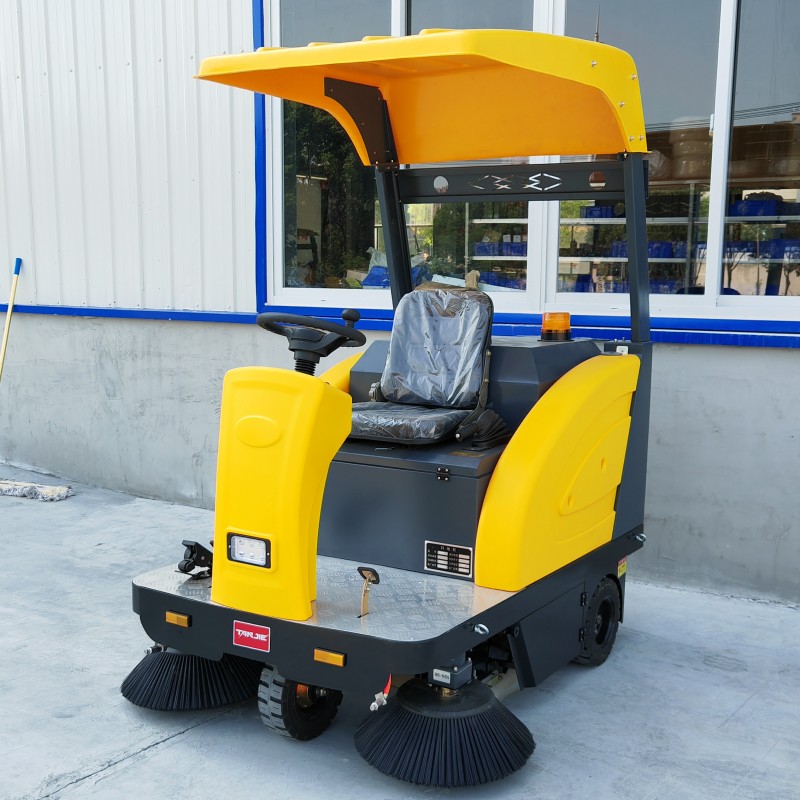 常州坦洁驾驶式扫地机S1400